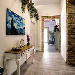 Garden House: And For Holidays Couette-café